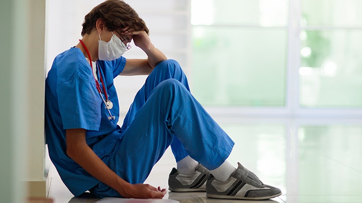 Managing the risk of employee burnout in hospitals