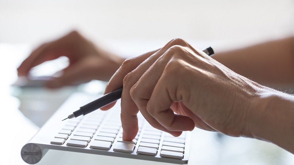 Handling electronic signatures