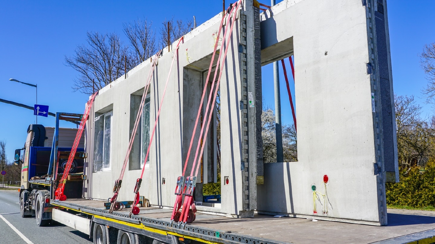 The rise of modular construction: the pros and cons of modular builds and how to reduce your risk