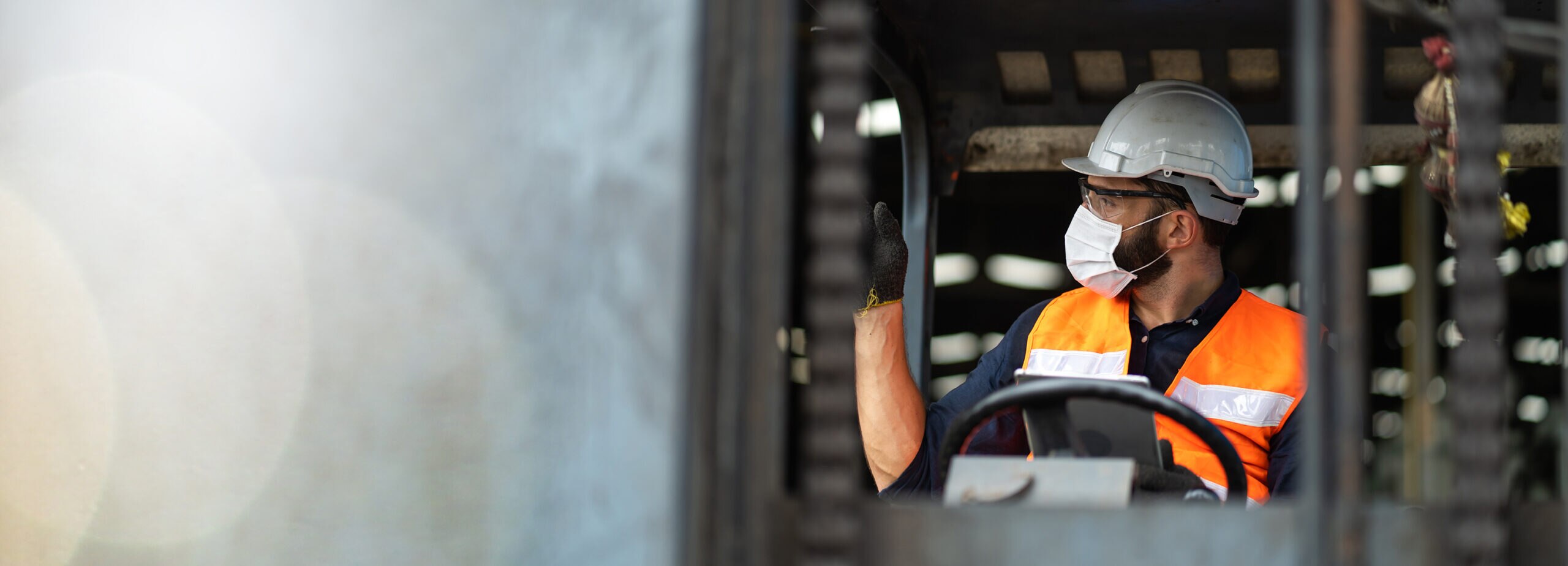 Construction worker wearing a mask